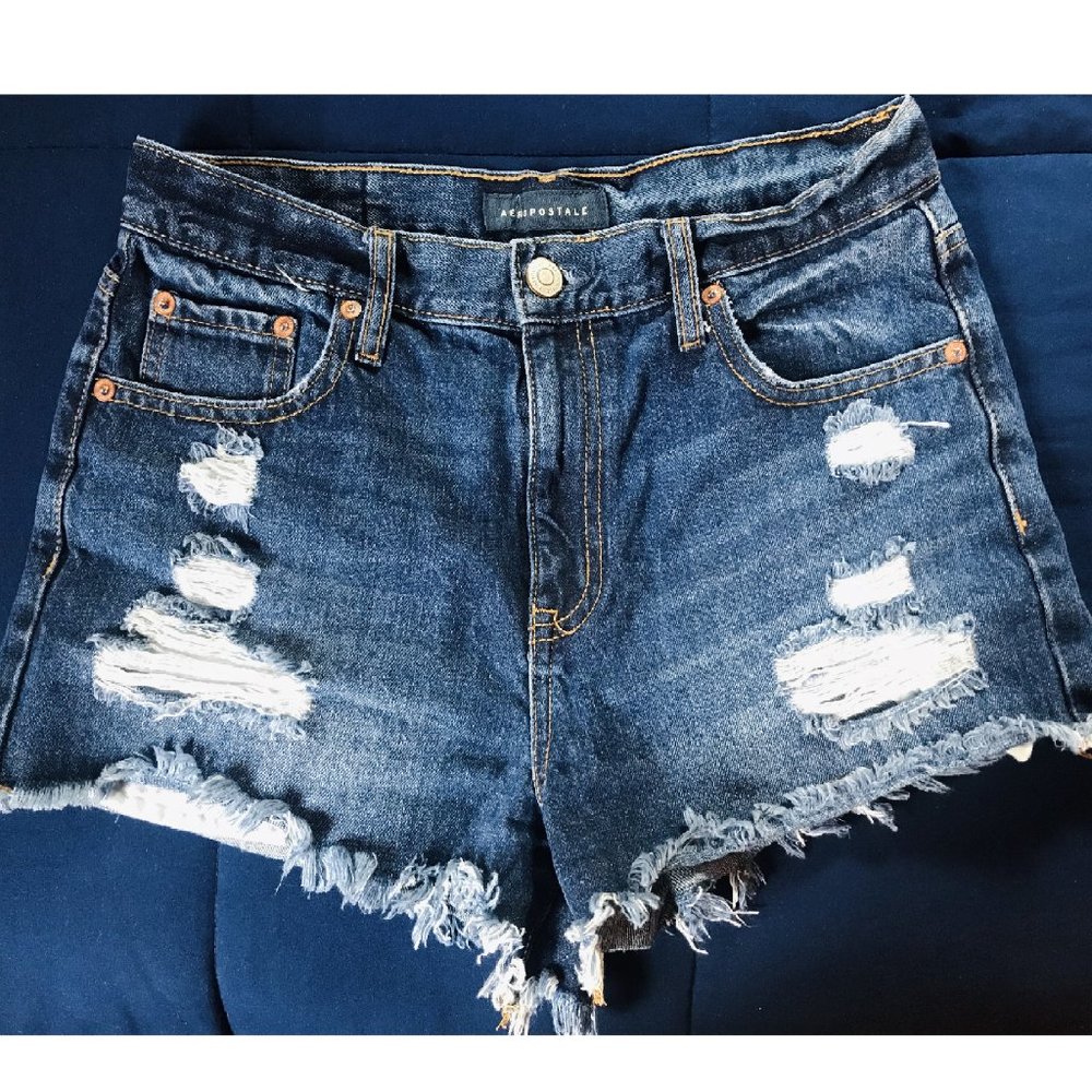 Aeropostale Cheeky Short Size 8